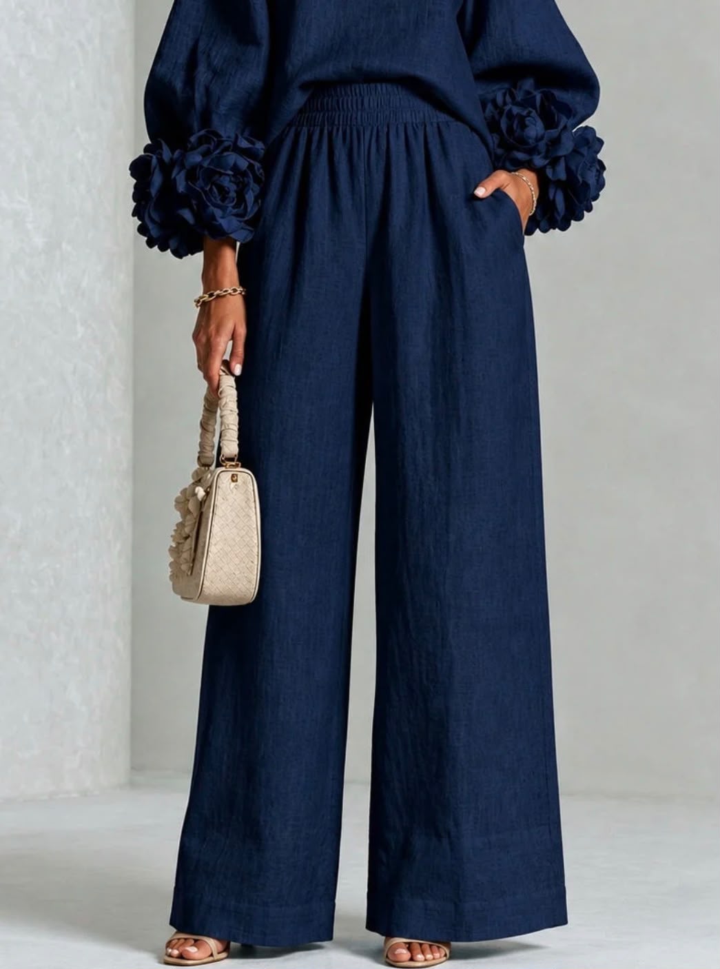 María · Conjunto Rosas de Puño